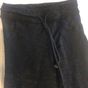 Cute leggings with pockets and cinch waist!